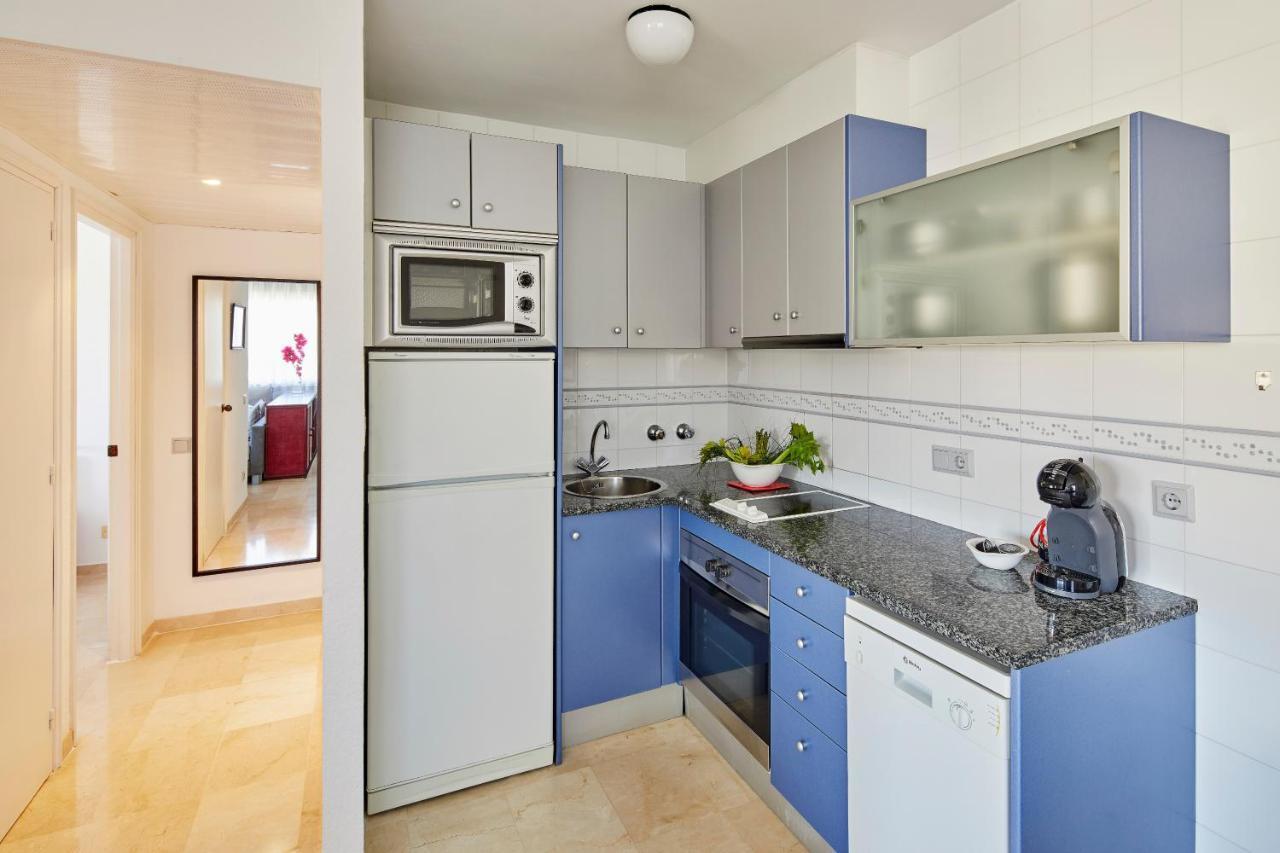 ל'אסטרטיט Apartamentos Centremar מראה חיצוני תמונה